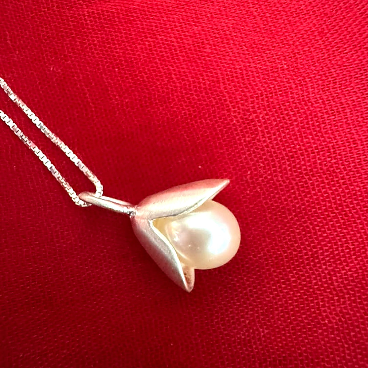 Acorn Pearl Necklace
